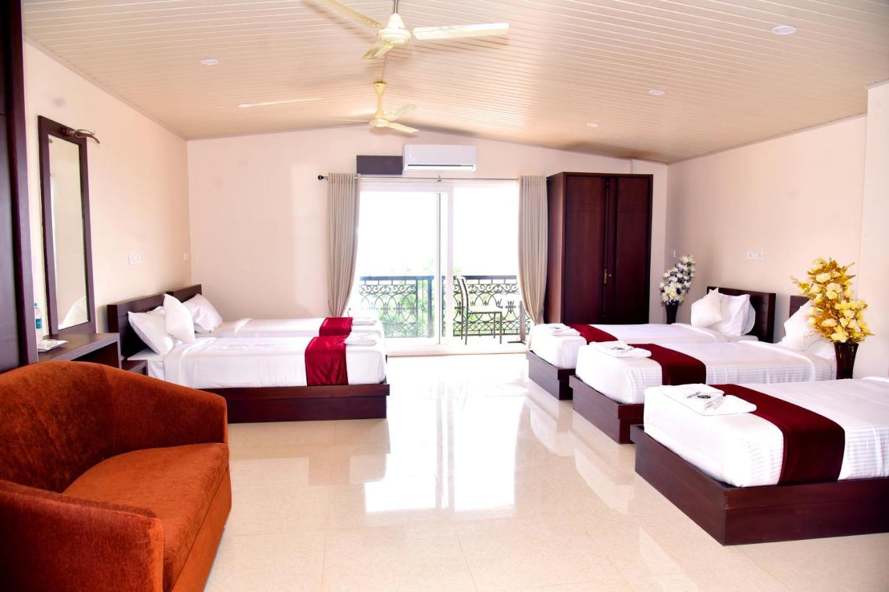 Hotel Coorg Palace Madikeri Extérieur photo