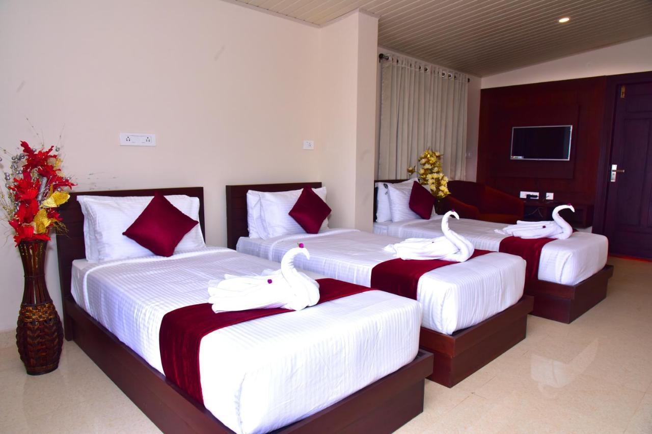 Hotel Coorg Palace Madikeri Extérieur photo