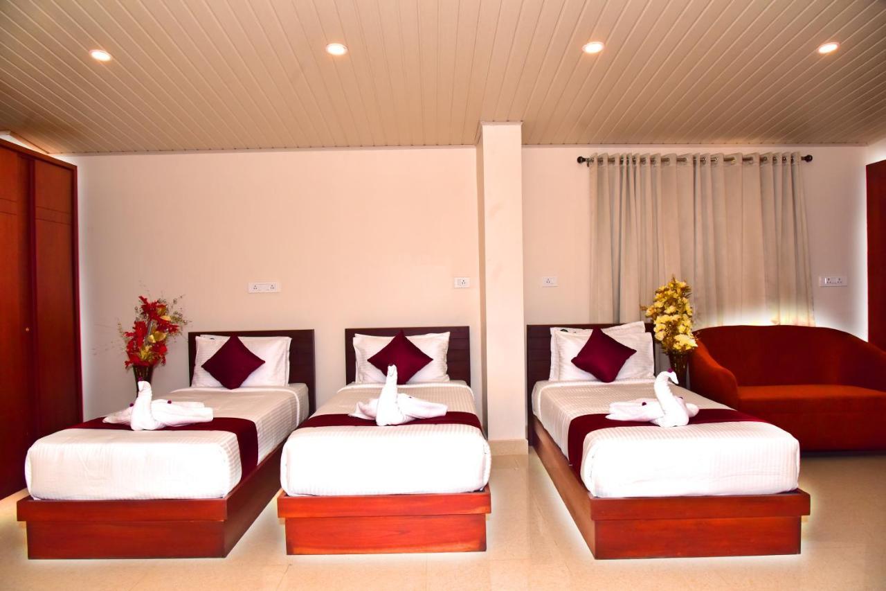 Hotel Coorg Palace Madikeri Extérieur photo