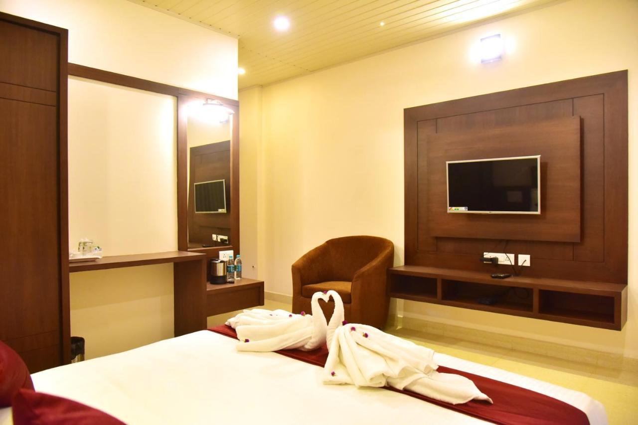 Hotel Coorg Palace Madikeri Extérieur photo