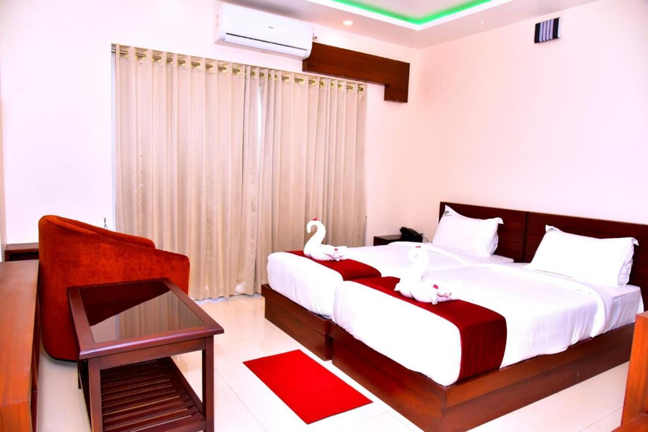 Hotel Coorg Palace Madikeri Extérieur photo
