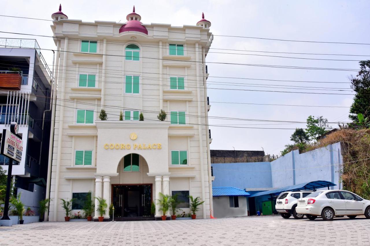 Hotel Coorg Palace Madikeri Extérieur photo